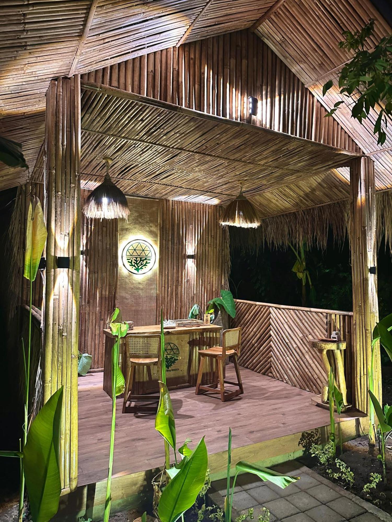 Beachfront Luxury Dome Villas - Gamat Bay Resort Nusa Penida Exterior photo